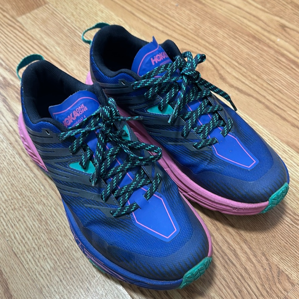 Hoka Speedgoat 4